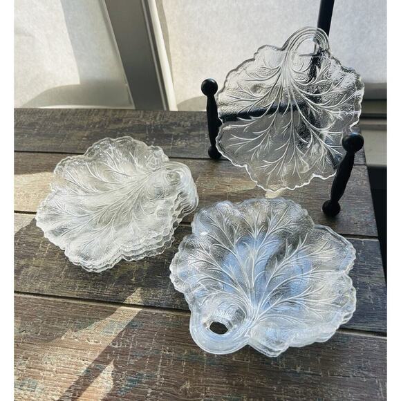 9 Vintage Indiana Glass Clear Pebble Leaf Pattern Textured Glass Butter Dish - Picture 2 of 15